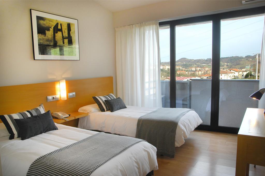 Hotel Txintxua Hernani Quarto foto